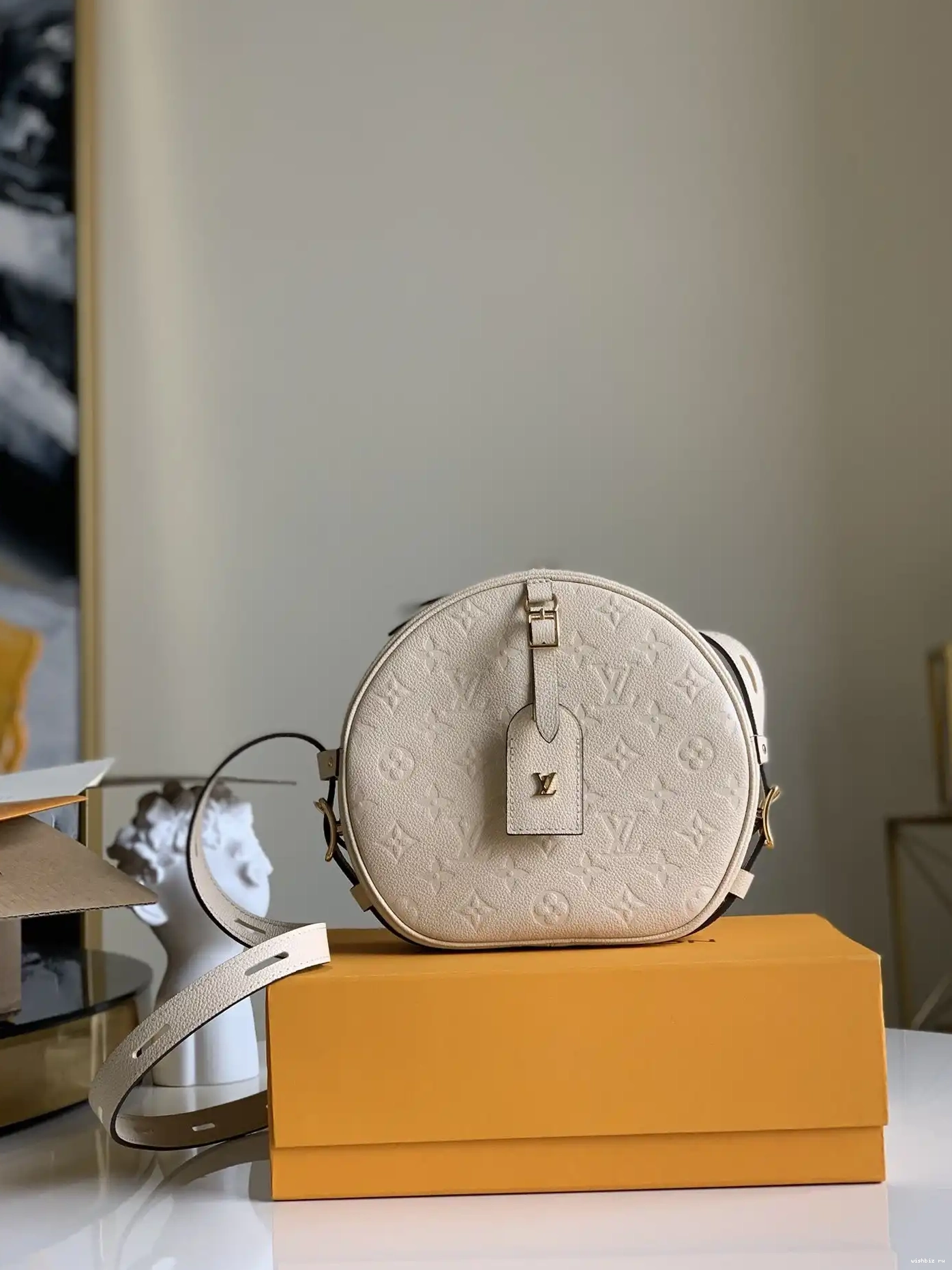 WIS BOITE LOUIS CHAPEAU VUITTON MM SOUPLE 0603